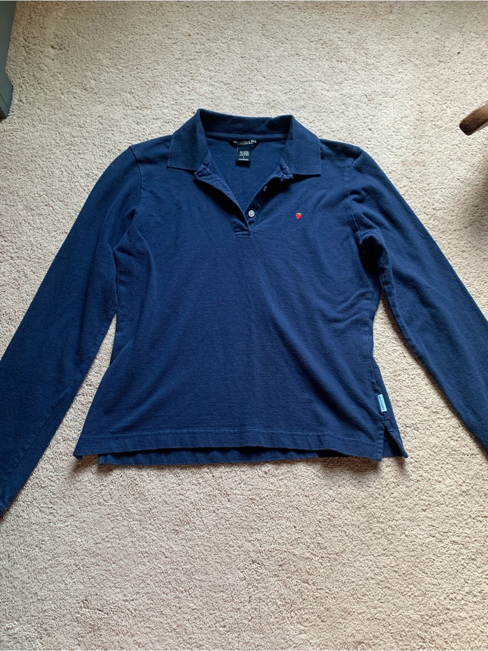 Vintage y2K Abercrombie & Fitch Polo with Strawberry - Picture 4 of 5